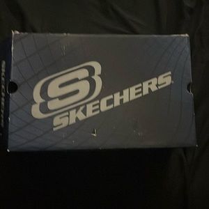 Men’s size 13 Skechers slip on shoes